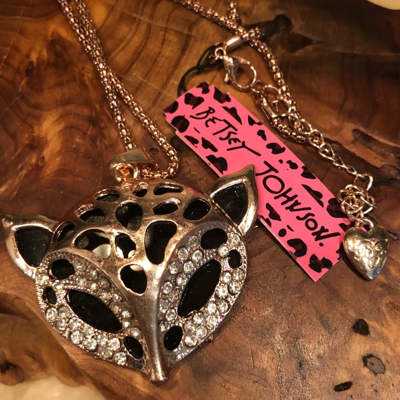 Betsey Johnson Jewelry - DONATING SOON! NWT Betsey Johnson 27” Fox Necklace